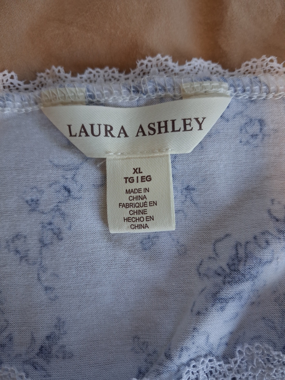 Laura Ashley XL 3-Piece Pajama Set - White with Navy Floral Print - Picture 3 of 3
